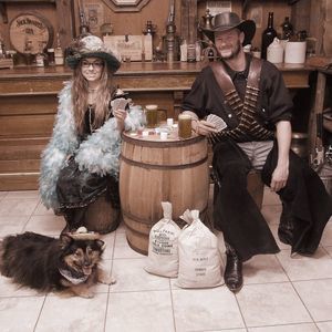 Meet your Posher, Leigh